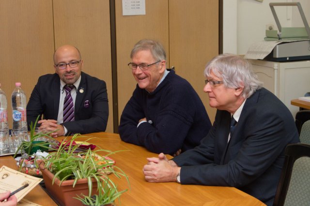 10th-Meeting-of-Nobel-Laureates-and-Talented-Students