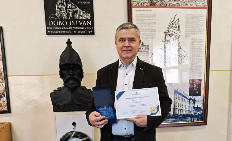 Kivalo-Szent-Gyorgyi-Tanar-dij-Szarvas-Jozsef