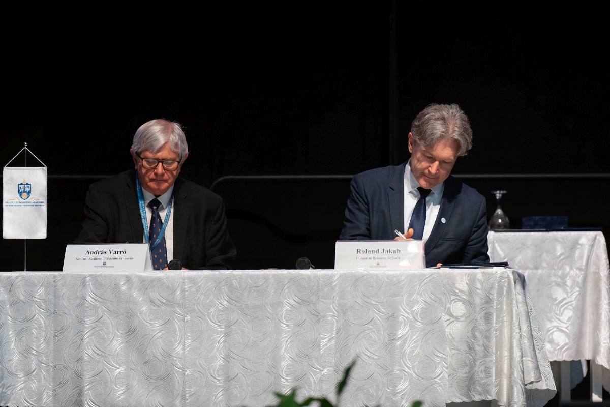 Uj-szintre-lepett-a-Nemzeti-Tudoskepzo-Akademia-es-a-a-HUN-REN-egyuttmukodese