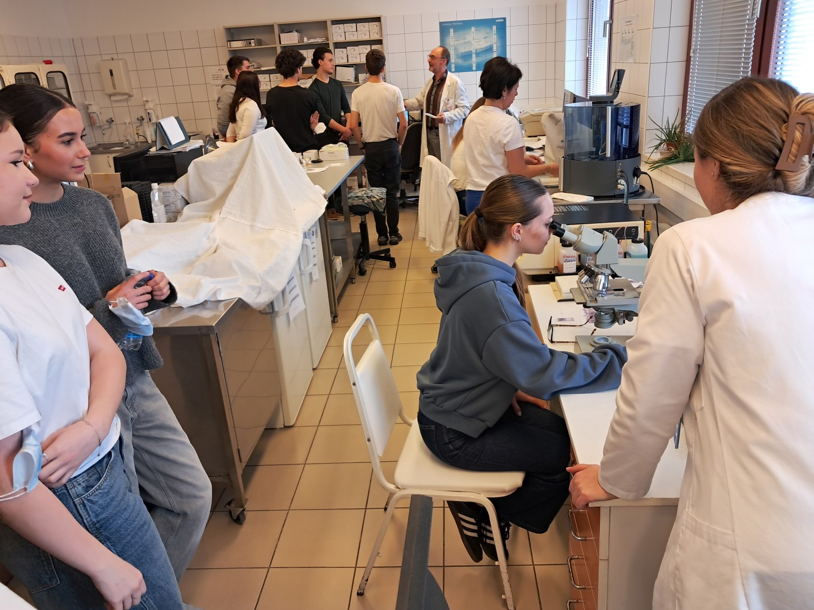 Szent-Gyorgyi-Diakok-szakmai-latogatasa-az-egri-korhazban-1776285020930